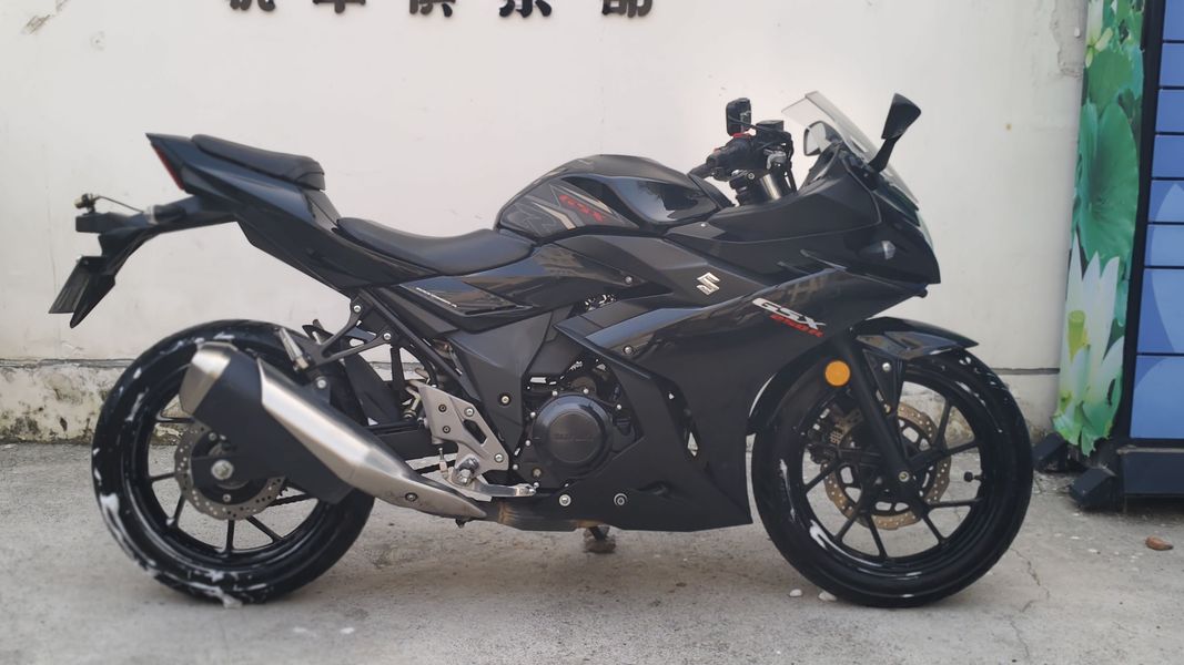 二手豪爵铃木GSX250R