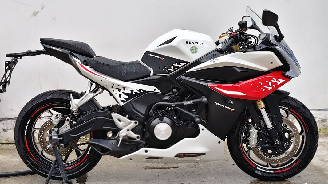 二手贝纳利龙卷风 Tornado 552R