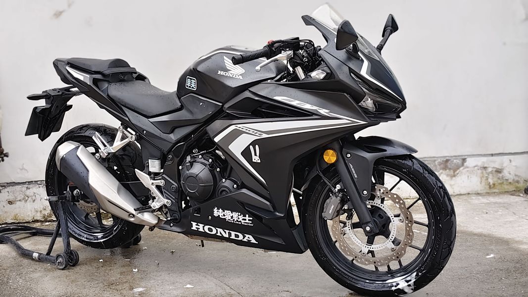 二手本田CBR400R
