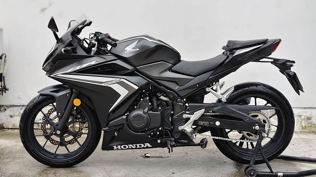 二手本田CBR400R