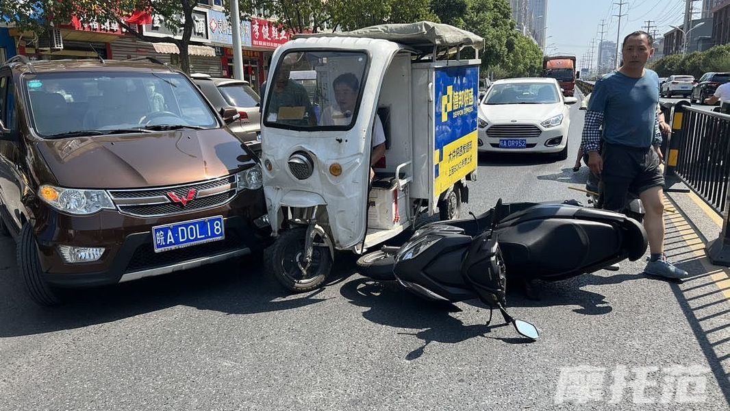 二手新大洲本田裂行 RX125Fi