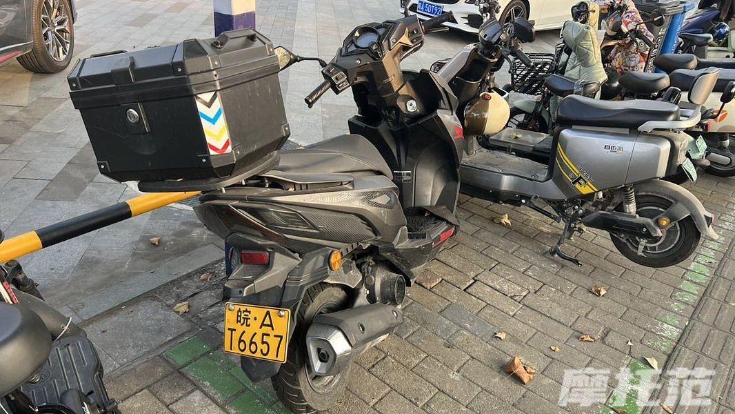 二手新大洲本田裂行 RX125Fi