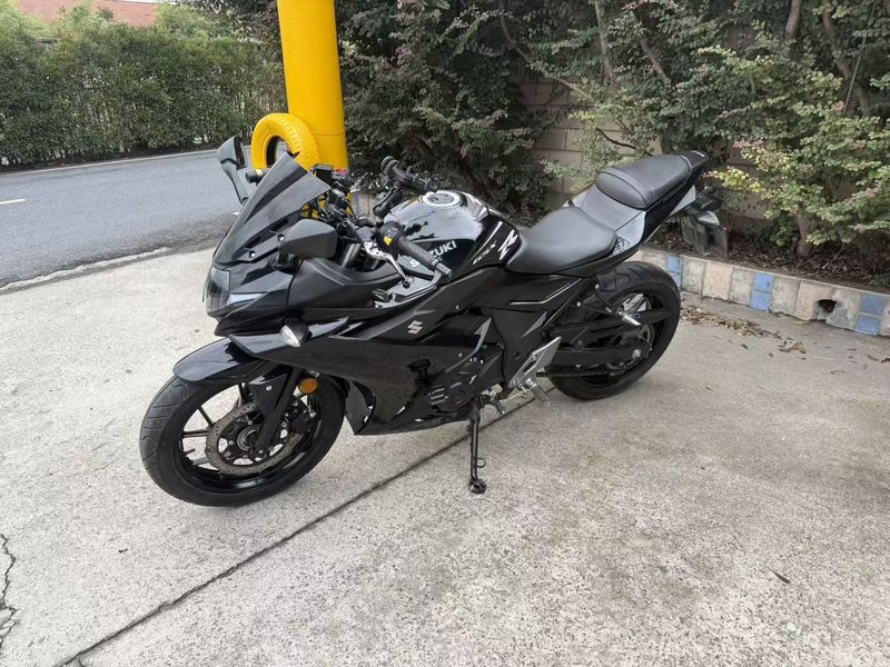 二手豪爵铃木GSX250R