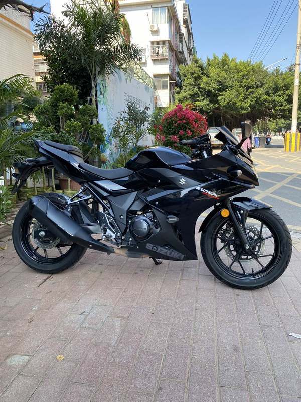 二手豪爵铃木GSX250R