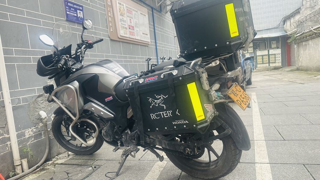 二手五羊本田猛鸷 CB190X