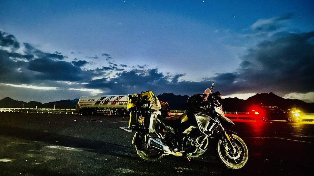 二手五羊本田猛鸷 CB190X