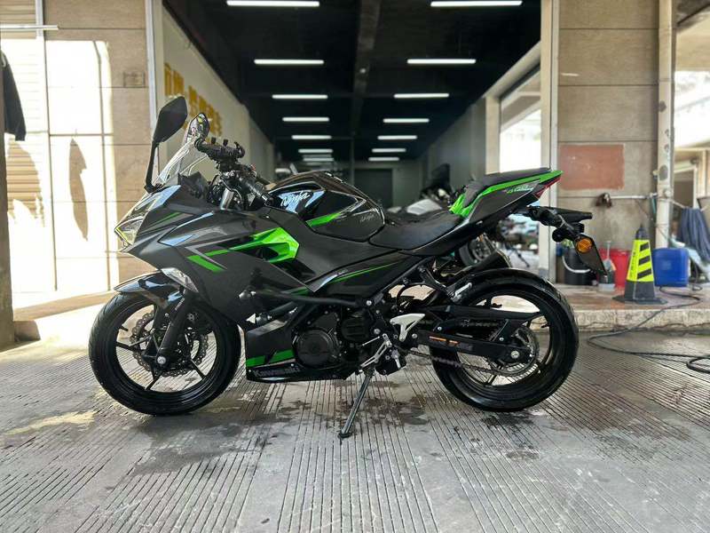 二手川崎Ninja 400