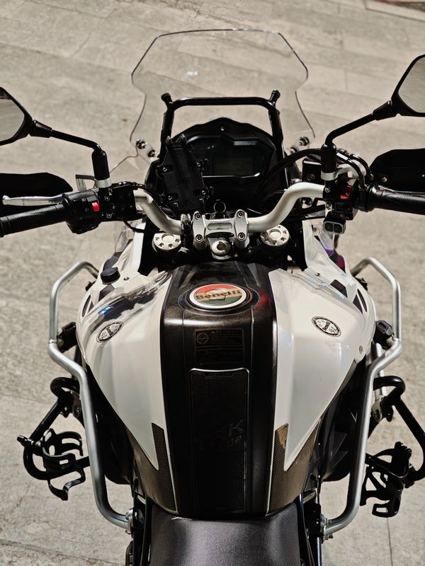 二手贝纳利金鹏 TRK502