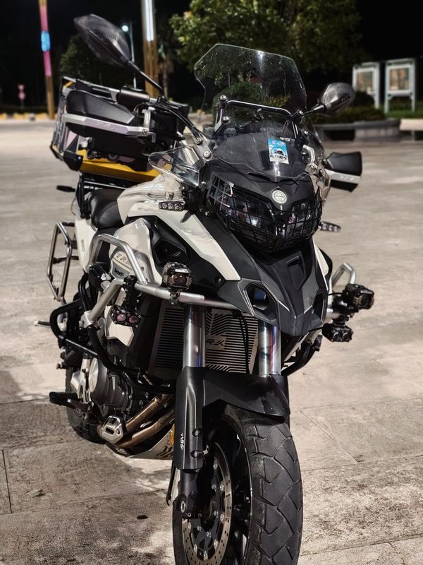 二手贝纳利金鹏 TRK502