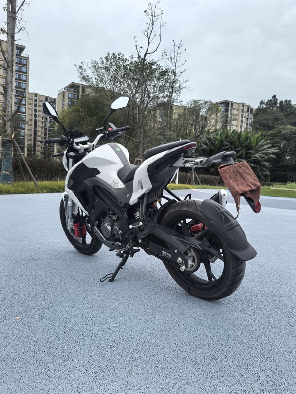 二手贝纳利小迅龙 BN150S