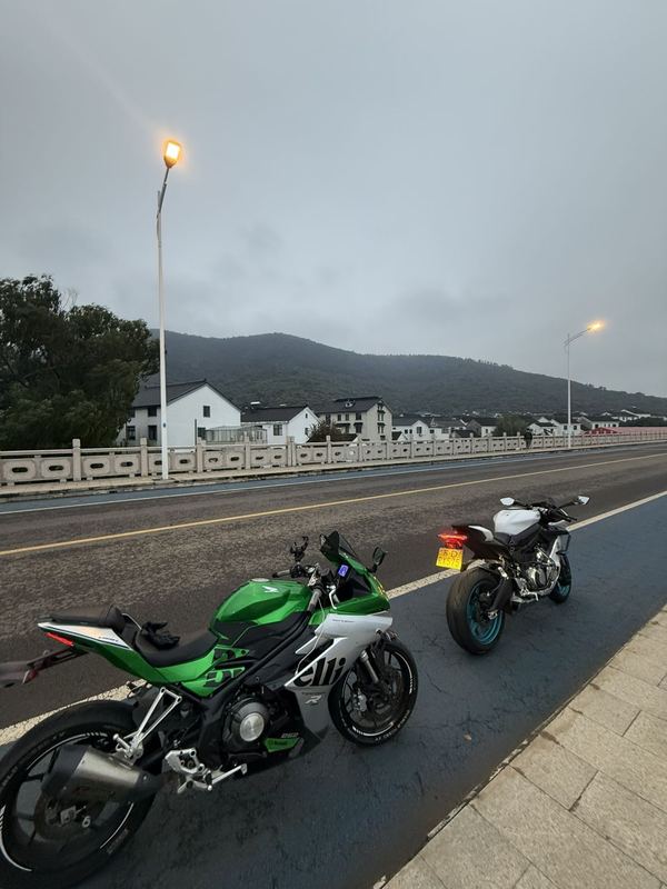 二手贝纳利龙卷风 Tornado 252R