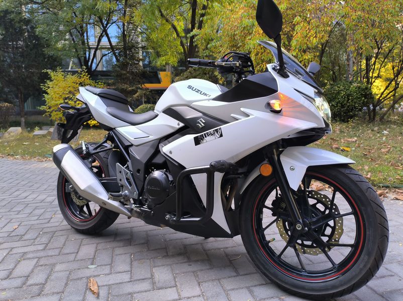 二手豪爵铃木GSX250R