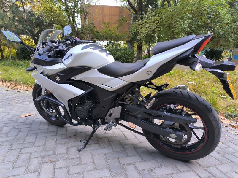 二手豪爵铃木GSX250R
