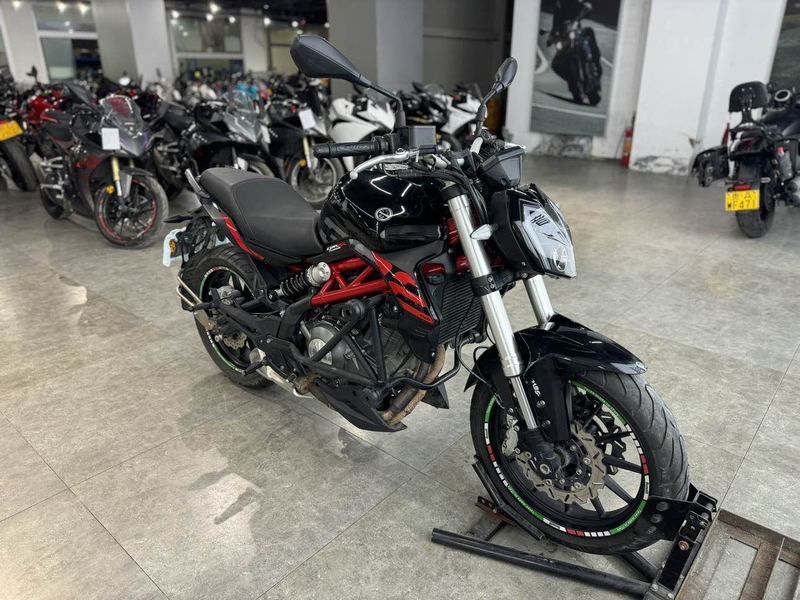 二手贝纳利蓝宝龙 BN302S