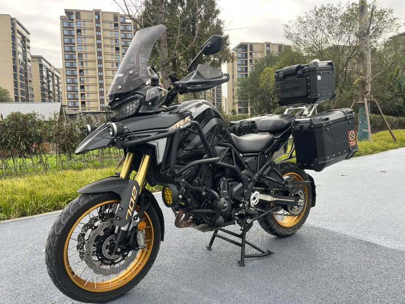 二手贝纳利TRK702