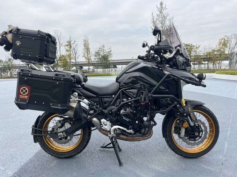 二手贝纳利TRK702