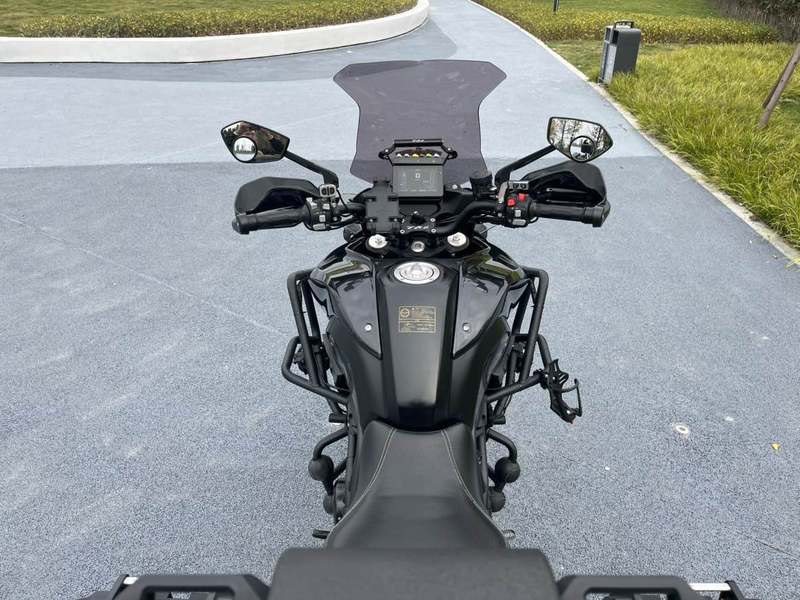 二手贝纳利TRK702