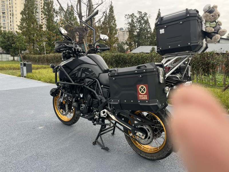 二手贝纳利TRK702