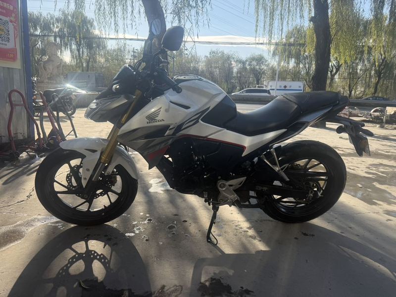 二手五羊本田CB190R 暴锋眼