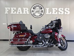 二手哈雷戴维森旗舰滑翔  Limited