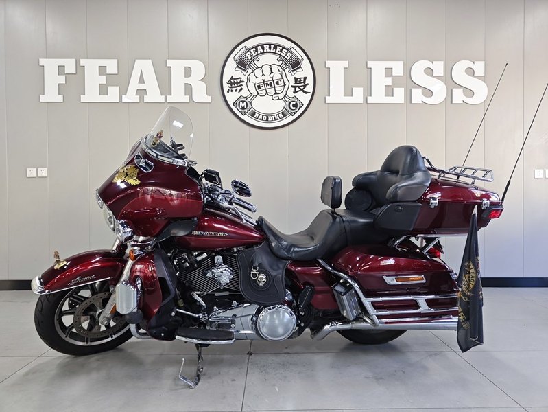 二手哈雷戴维森旗舰滑翔  Limited