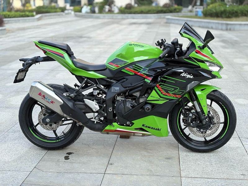 二手川崎ZX-4R
