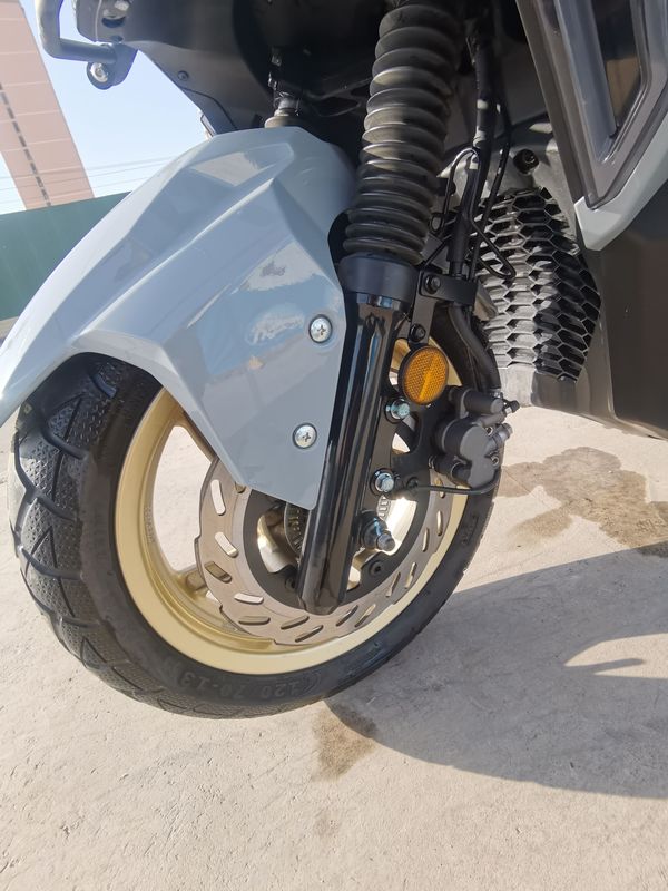 二手三阳哈士奇 Husky ADV150