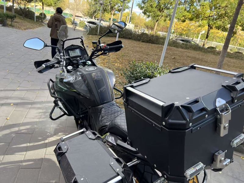 二手贝纳利金鹏 TRK502