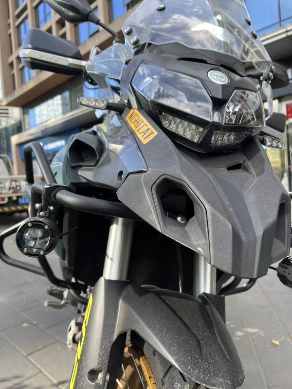 二手贝纳利金鹏 TRK502