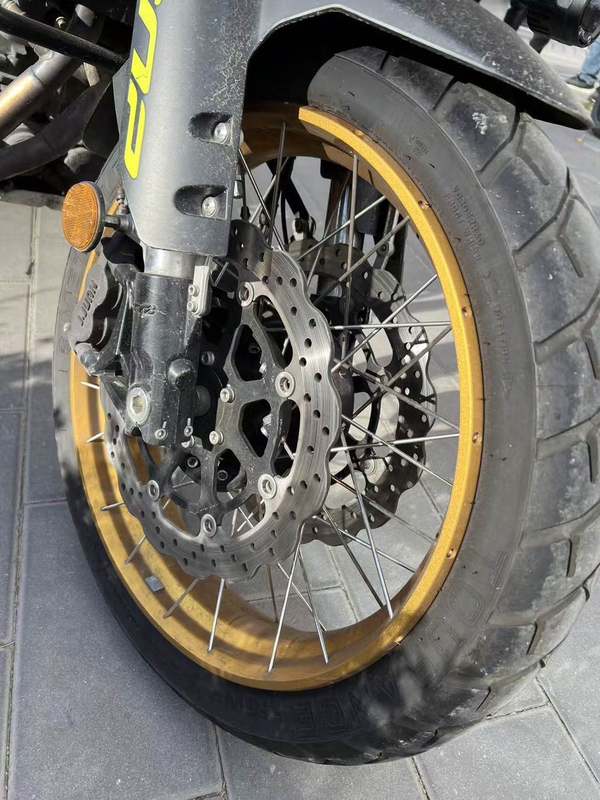 二手贝纳利金鹏 TRK502