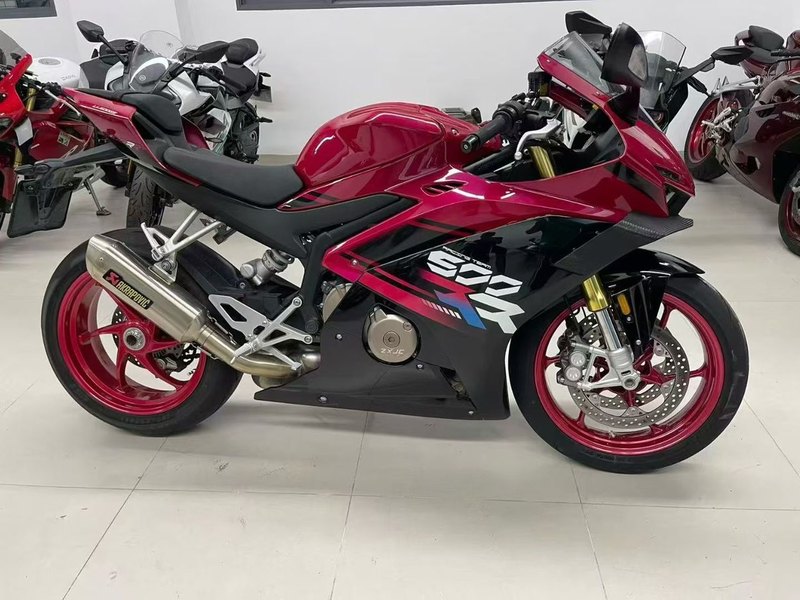 二手张雪机车500RR