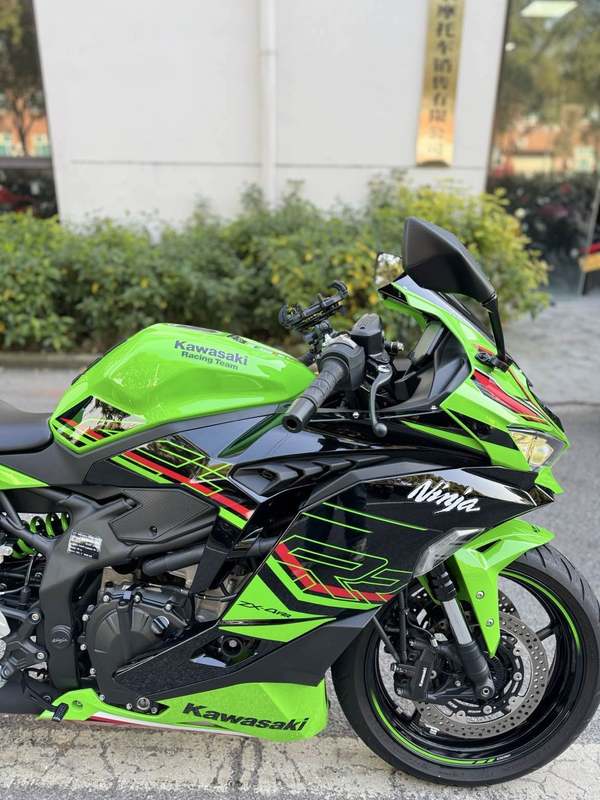 二手川崎ZX-4R