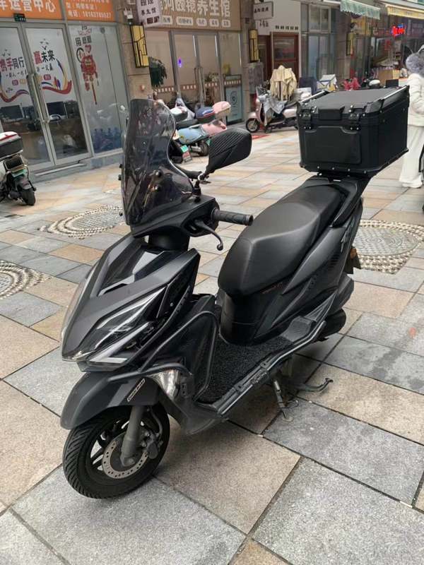 二手新大洲本田裂行 RX125Fi