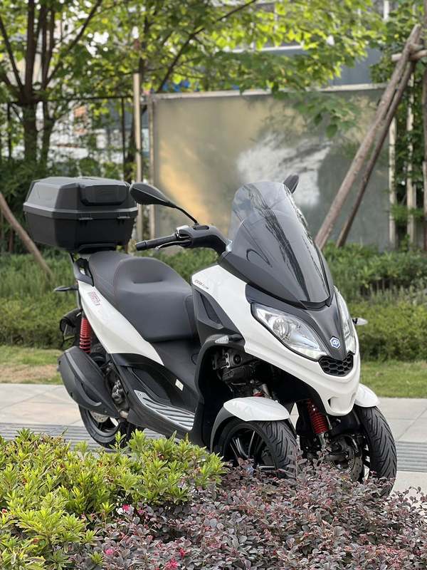 二手比亚乔MP3 300