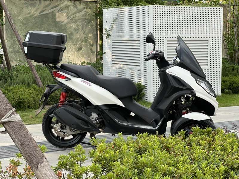 二手比亚乔MP3 300