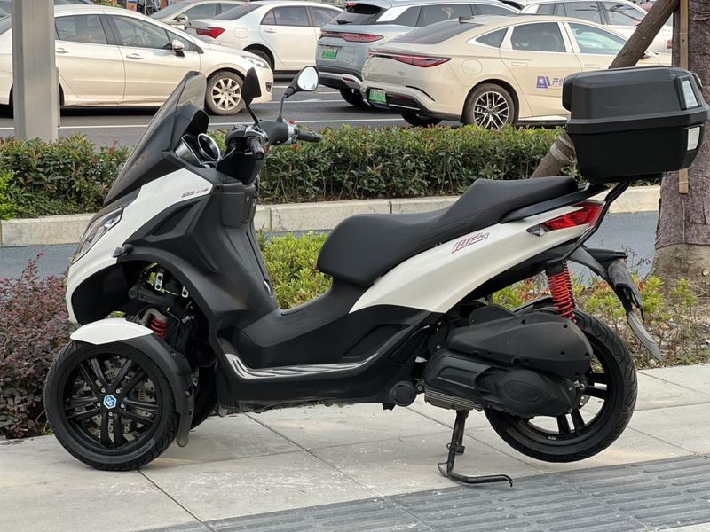 二手比亚乔MP3 300