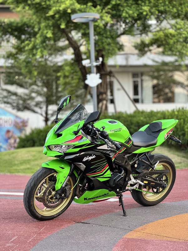 二手川崎ZX-4R