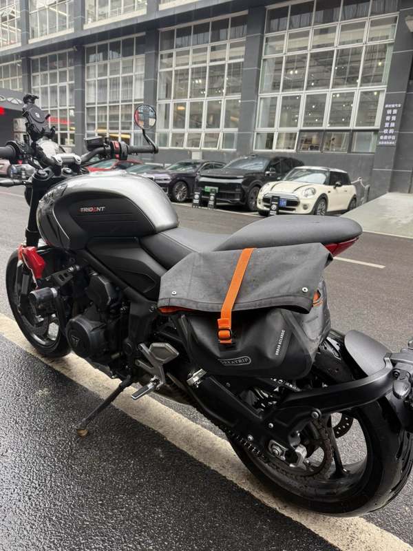 二手凯旋Trident 660