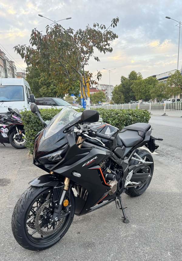 二手本田CBR650R