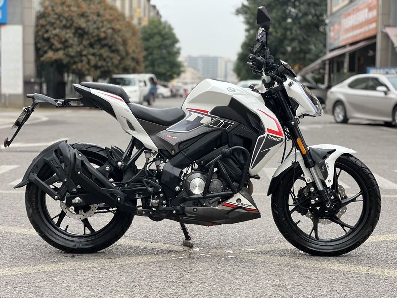 二手贝纳利小迅龙 BN150S