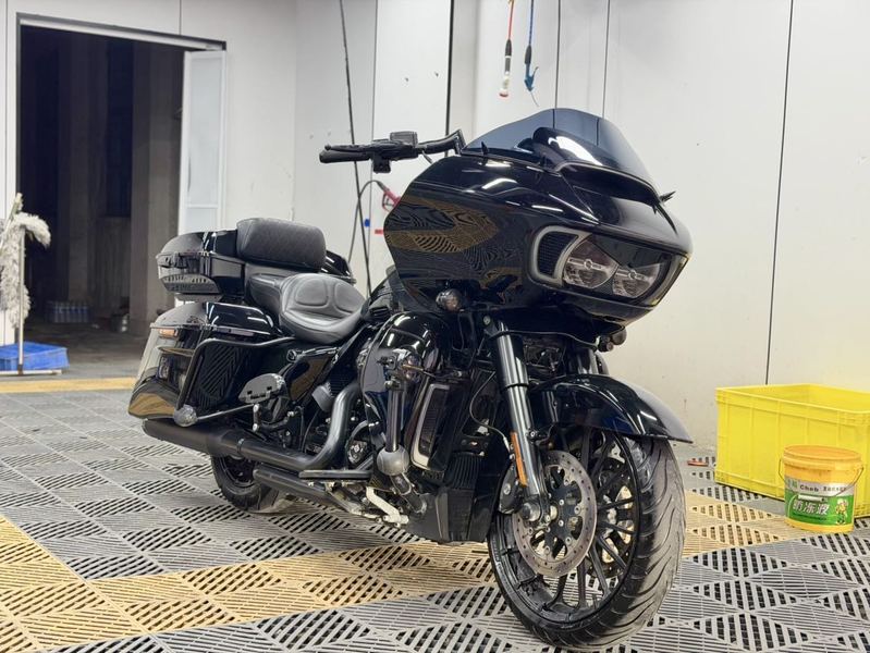 二手哈雷戴维森公路滑翔 Road Glide