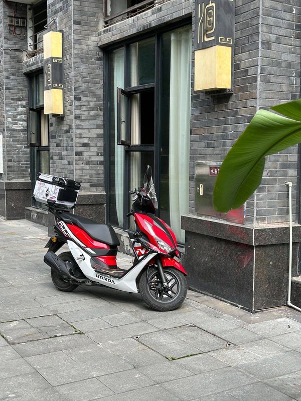 二手五羊本田NX125