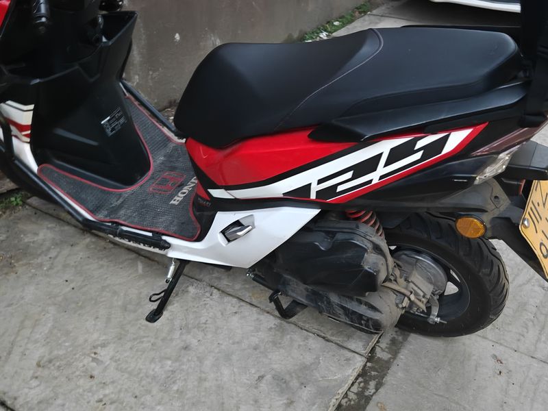 二手五羊本田NX125