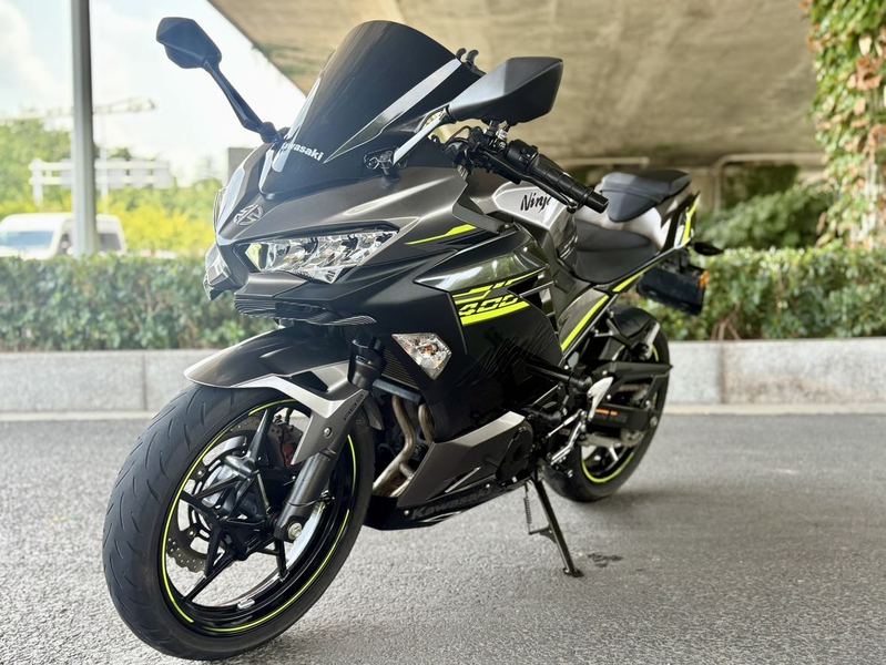 二手川崎Ninja 400