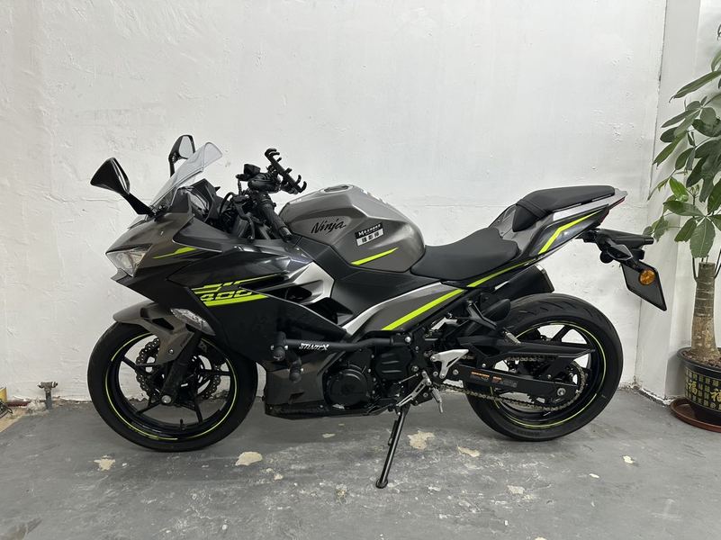 二手川崎Ninja 400