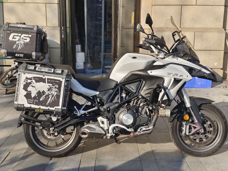 二手贝纳利金鹏 TRK502