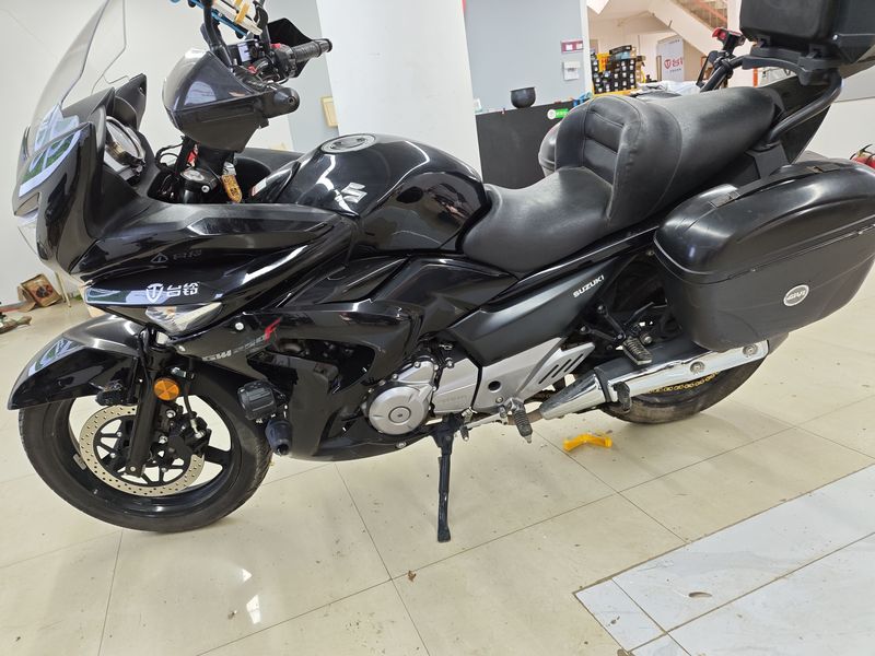 二手豪爵铃木骊驰 GW 250F