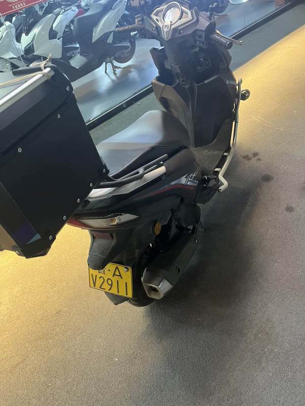 二手新大洲本田裂行 RX125Fi