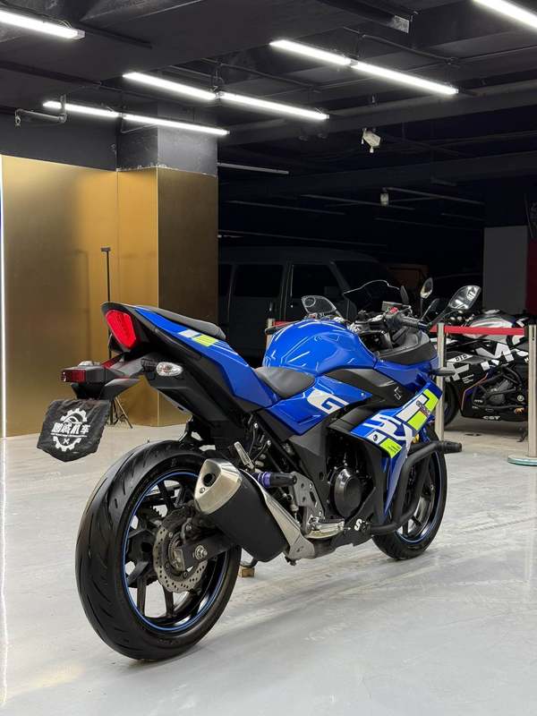 二手豪爵铃木GSX250R