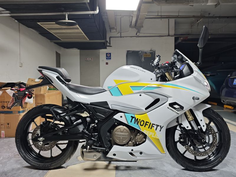 二手QJMOTOR赛250